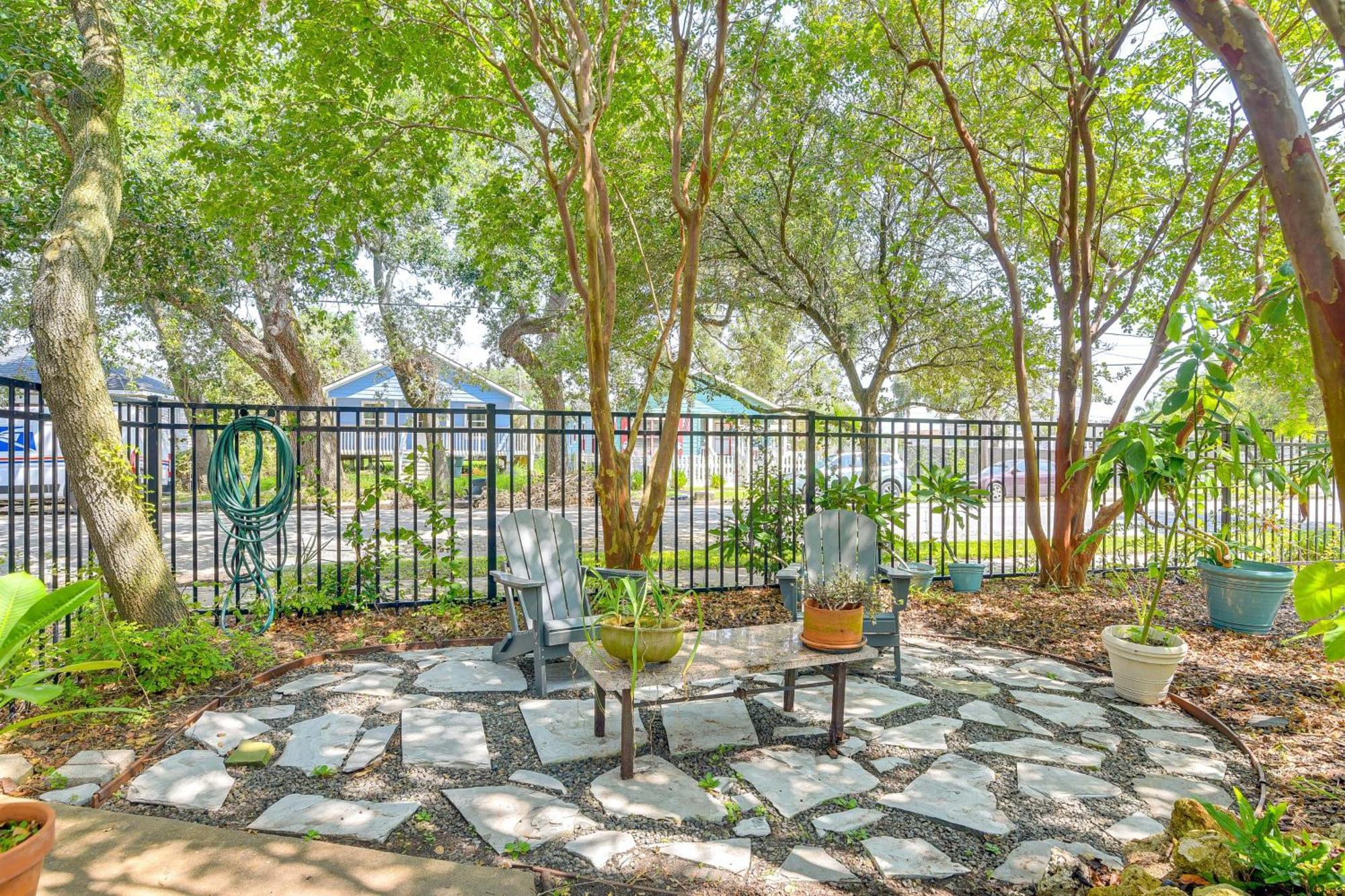 Cozy Galveston Apartment With Private Beach Pass! Extérieur photo